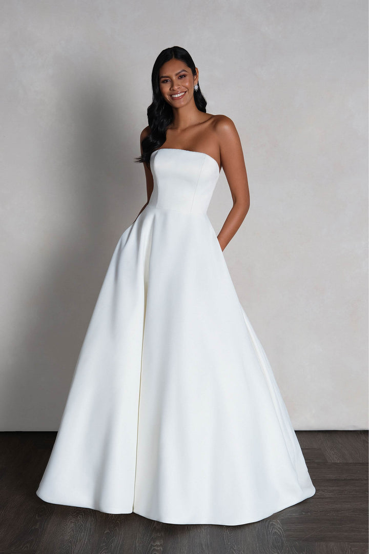 Brudekjole fra Rings Collection – model 55136 – front – One & Only Allerød