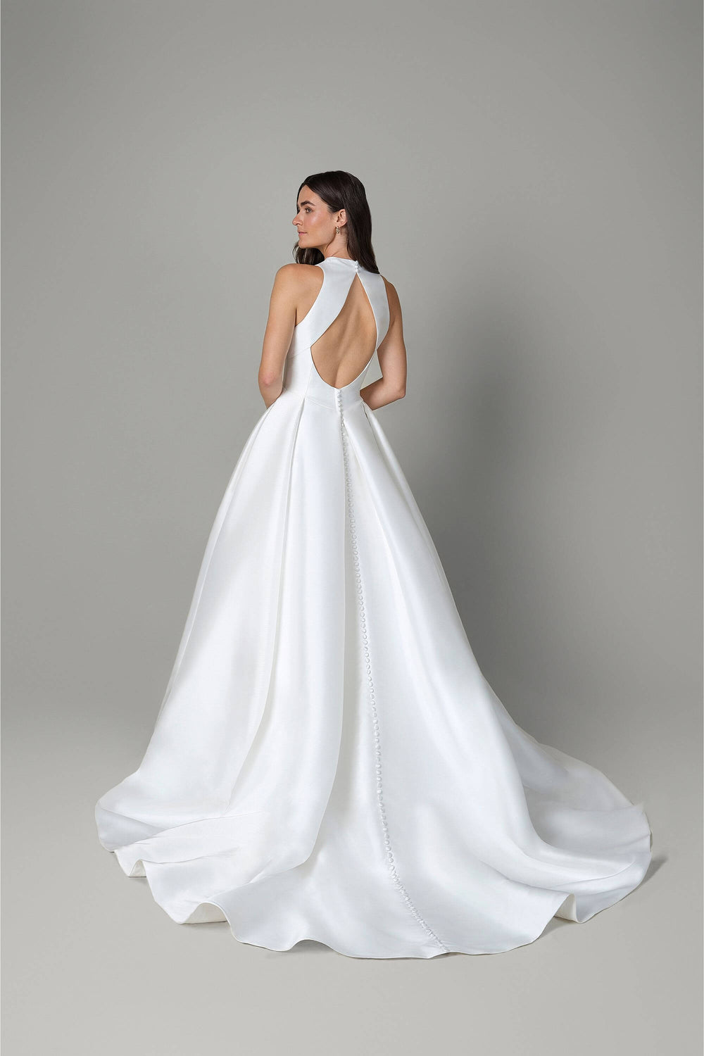 Brudekjole fra Rings Collection – model 55214 – ryg – One & Only Allerød