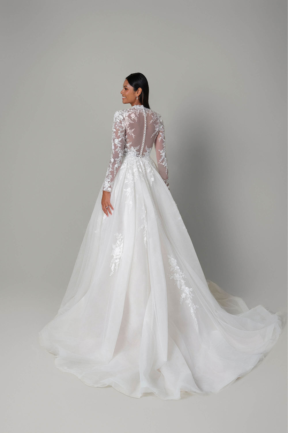 brudekjole-rings-collection-55215-one-and-only-back