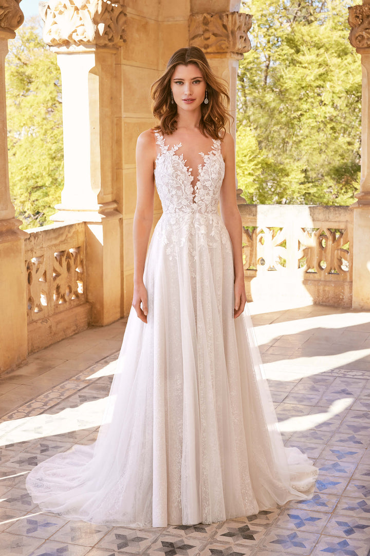 Sweetheart Margaret A-line brudekjole med illusion Sabrina-hals og keyhole-ryg, model 20015.