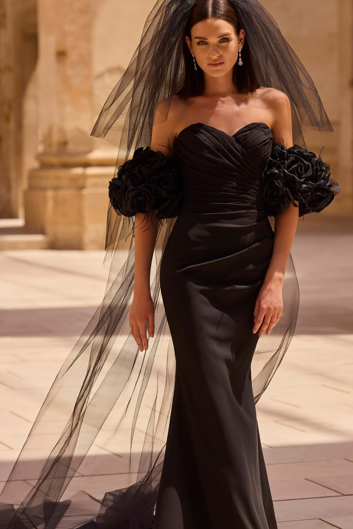 Elegant Fit &amp; Flare wedding dress with a defined waist and timeless design